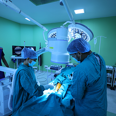 Knee-Replacement